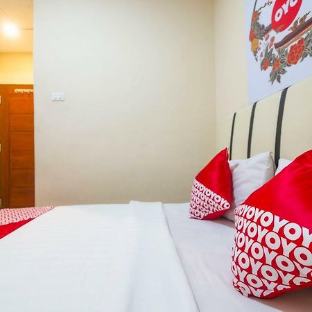 Sentosa Guest House 폰티아낙 외부 사진