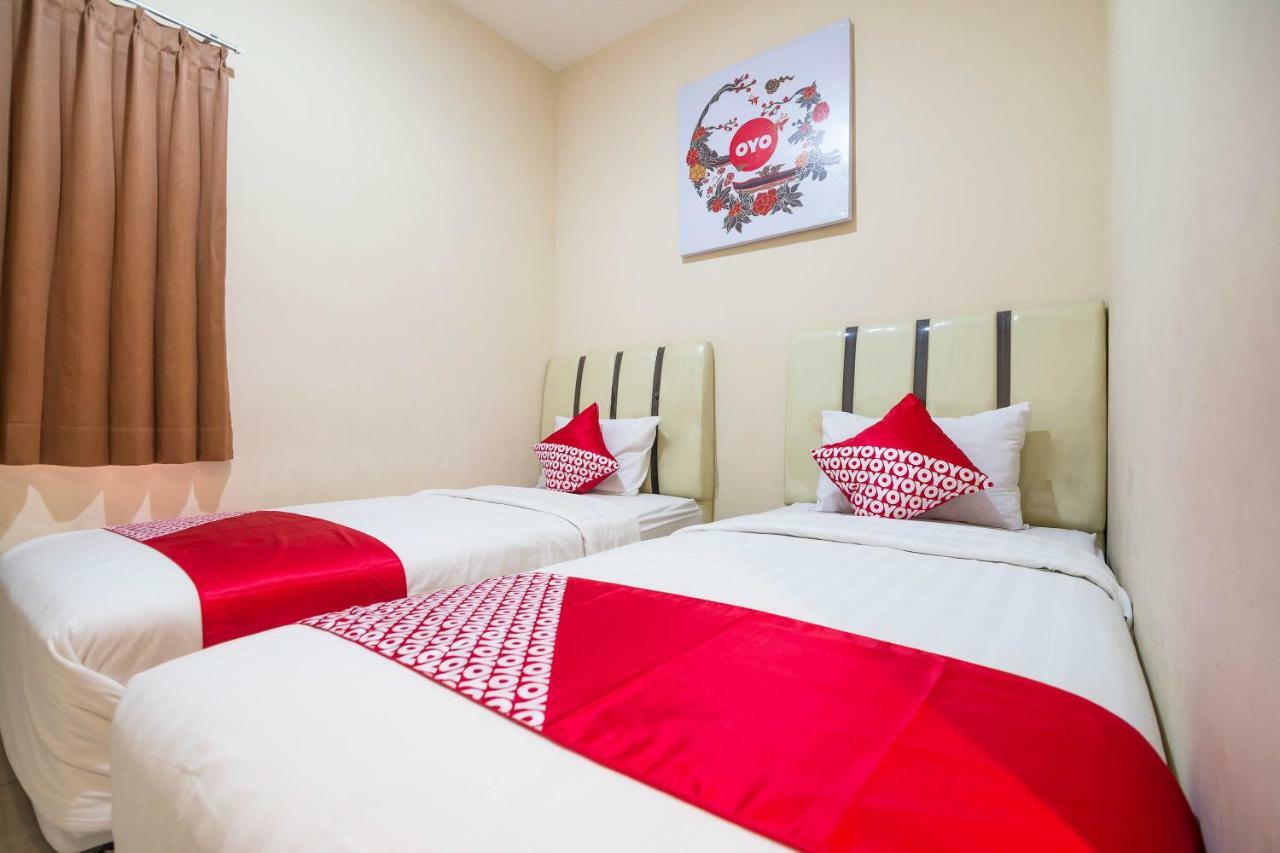 Sentosa Guest House 폰티아낙 외부 사진