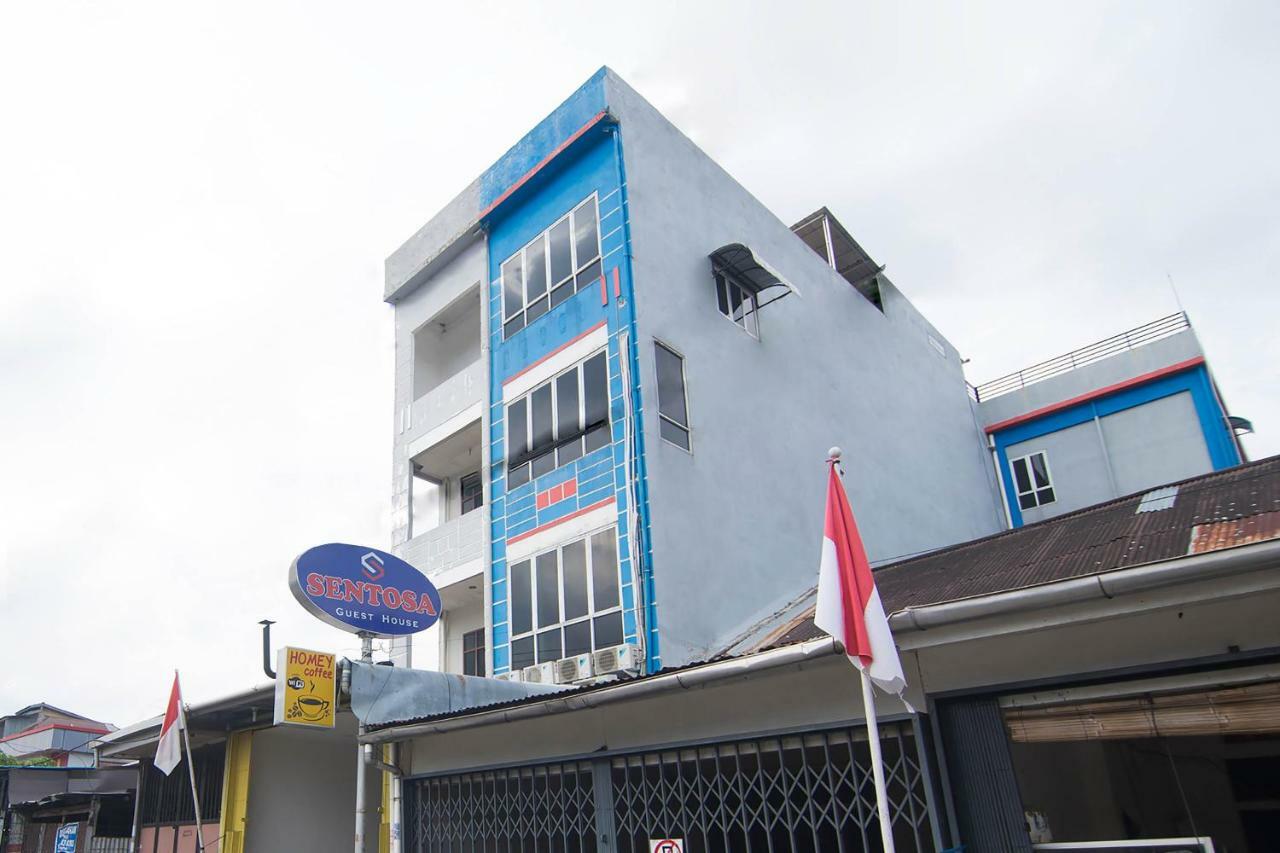 Sentosa Guest House 폰티아낙 외부 사진